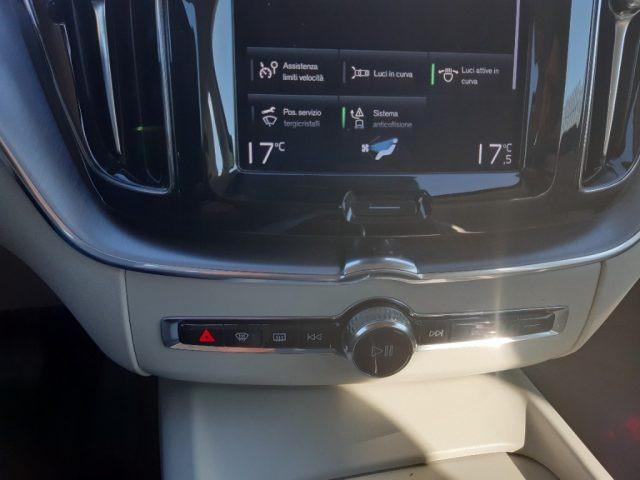 VOLVO XC60 B4 (d) Geartronic Momentum