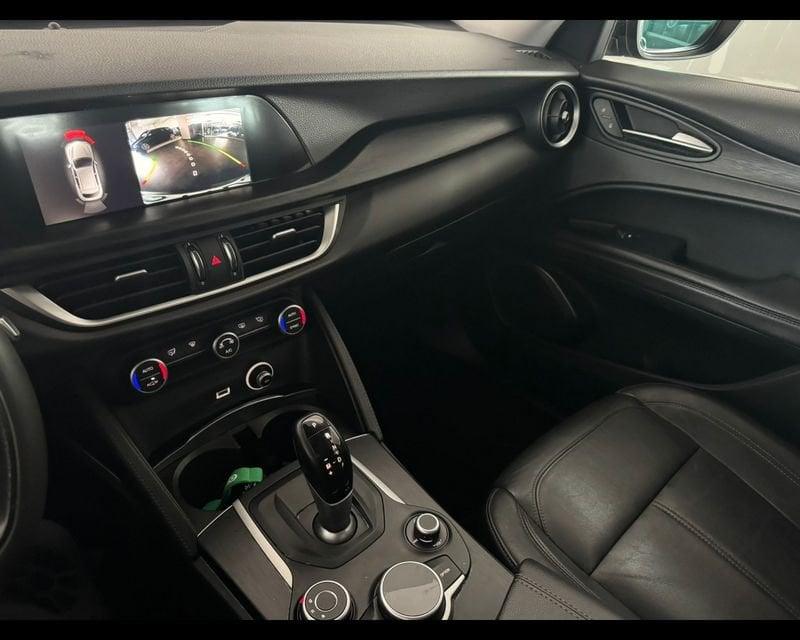 Alfa Romeo Stelvio 2.2 Turbodiesel 180 CV AT8 Q4 Super