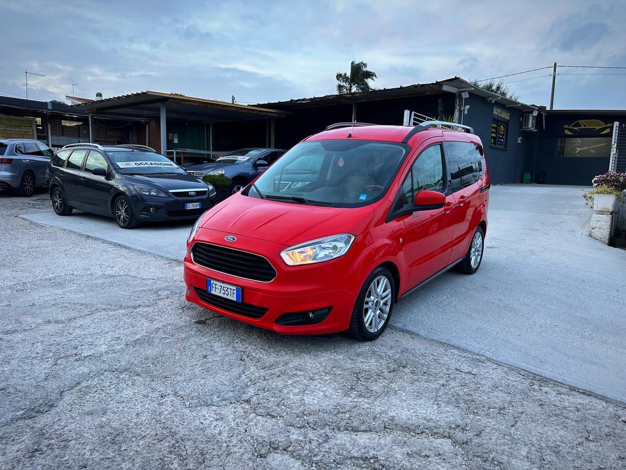 Ford Tourneo Courier Tourneo Courier 1.5 TDCI 75 CV Titanium Garanzia 12 Mesi