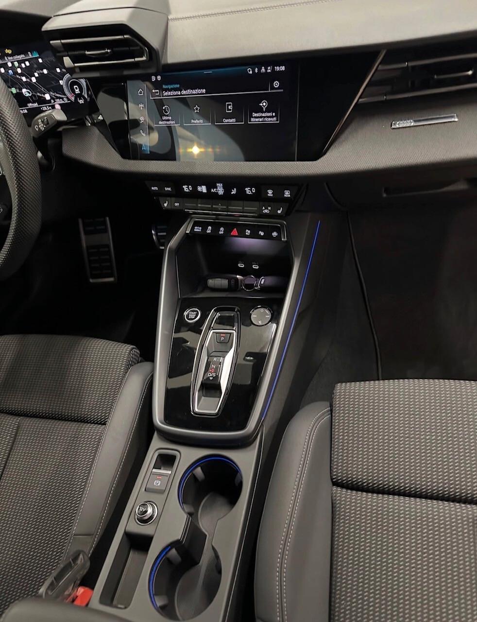 Audi A3 allstreet 35 TDI S tronic Identity Contrast