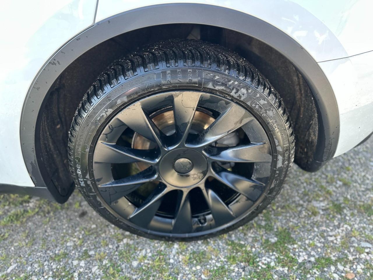 TESLA Model Y 2021 - Model Y Single Motor rwd