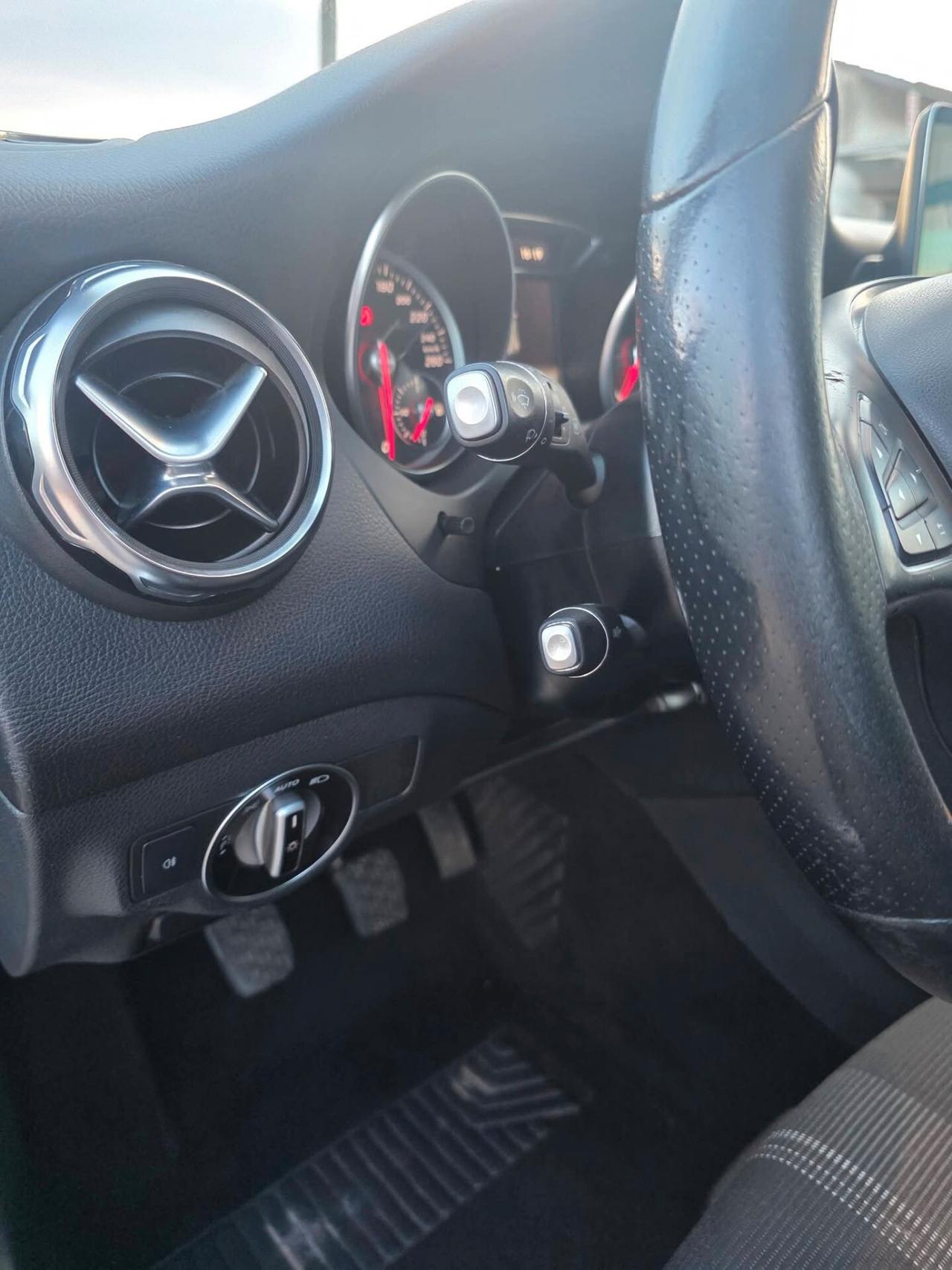 Mercedes-benz GLA 180 d Sport