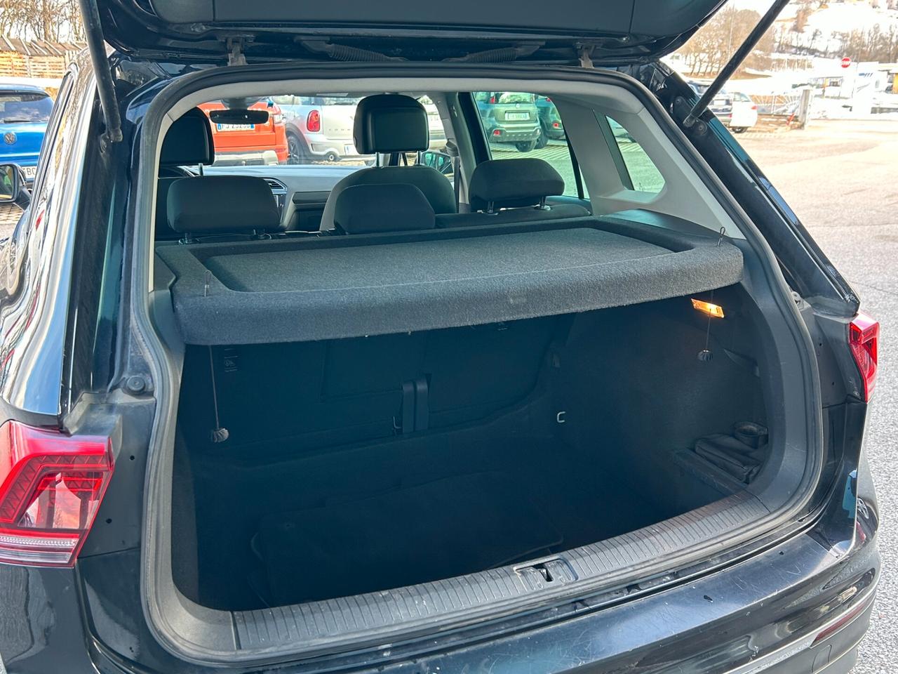 Volkswagen Tiguan 2.0 TDI DSG 4MOTION Executive "GANCIO TRAINO"