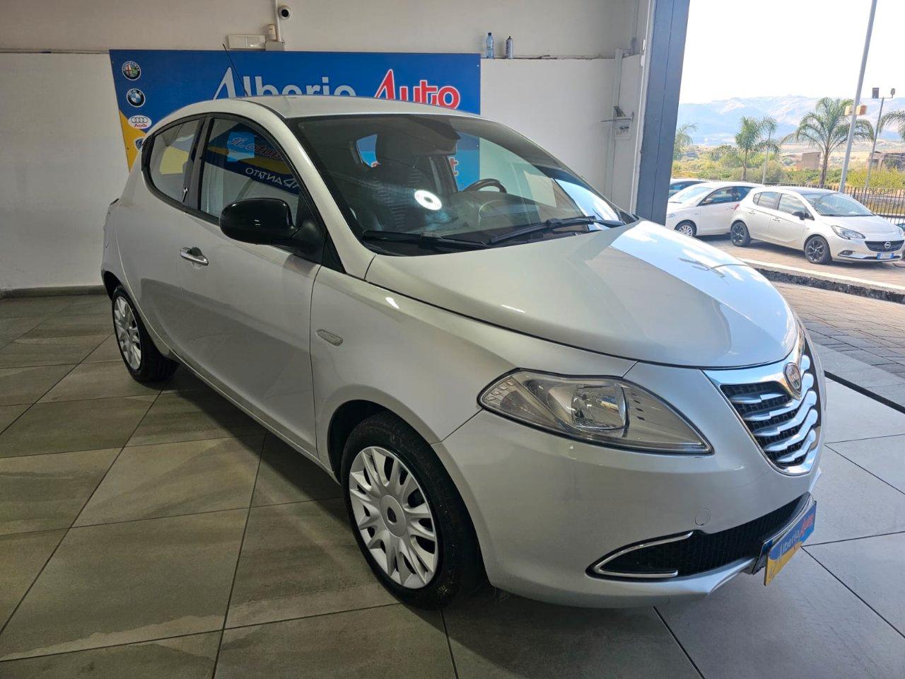 Lancia Ypsilon 5 Porte Ypsilon 1.2 8v Platinum s&s 69cv