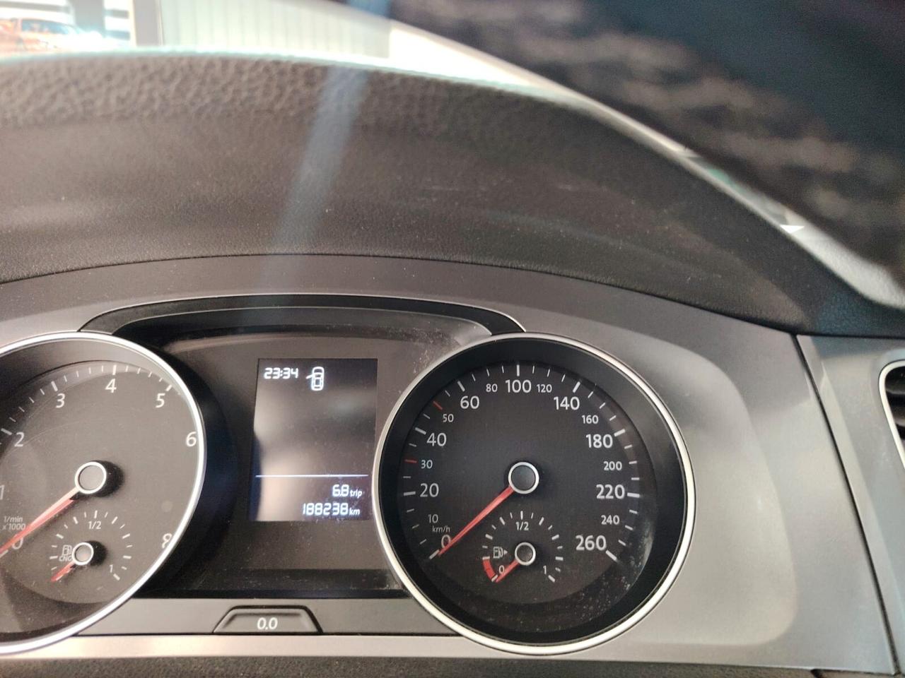 Volkswagen Golf 1.4 benzina metano
