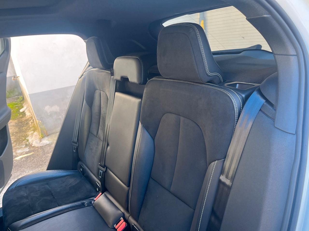 Volvo XC40 D3 AWD Geartronic R-design