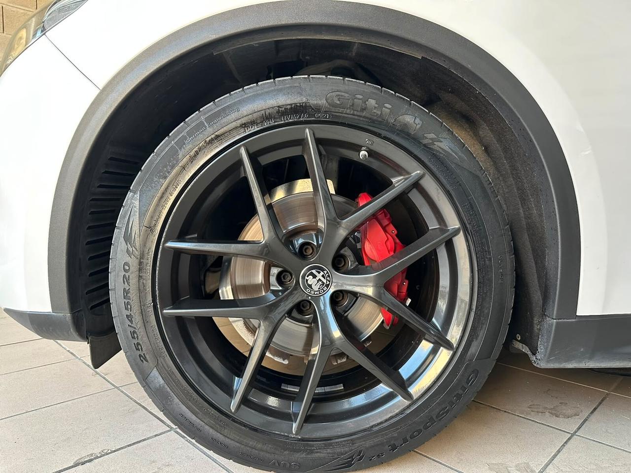 Alfa Romeo Stelvio 2.2 Turbodiesel 190 CV AT8 RWD B-Tech