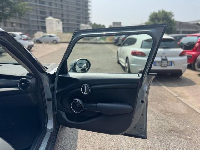Mini Mini IV F55-F56 2014 1.5 Cooper D Hype Seven 5p