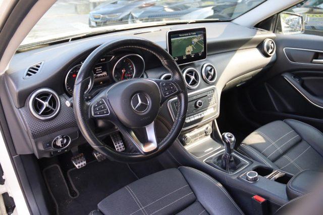 MERCEDES-BENZ A 180 Premium