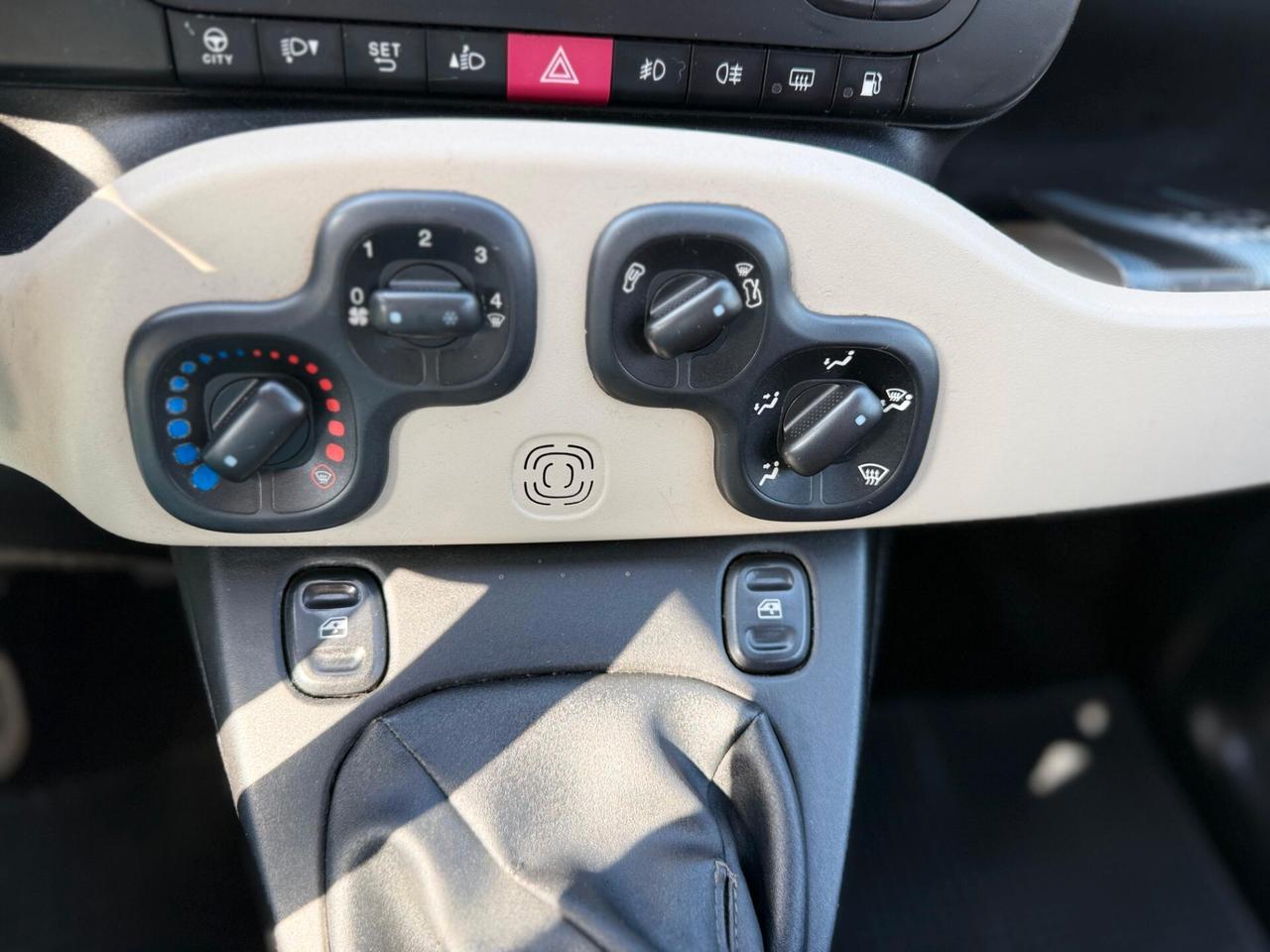 Fiat Panda 0.9 TwinAir 84 CV Natural Power Lounge