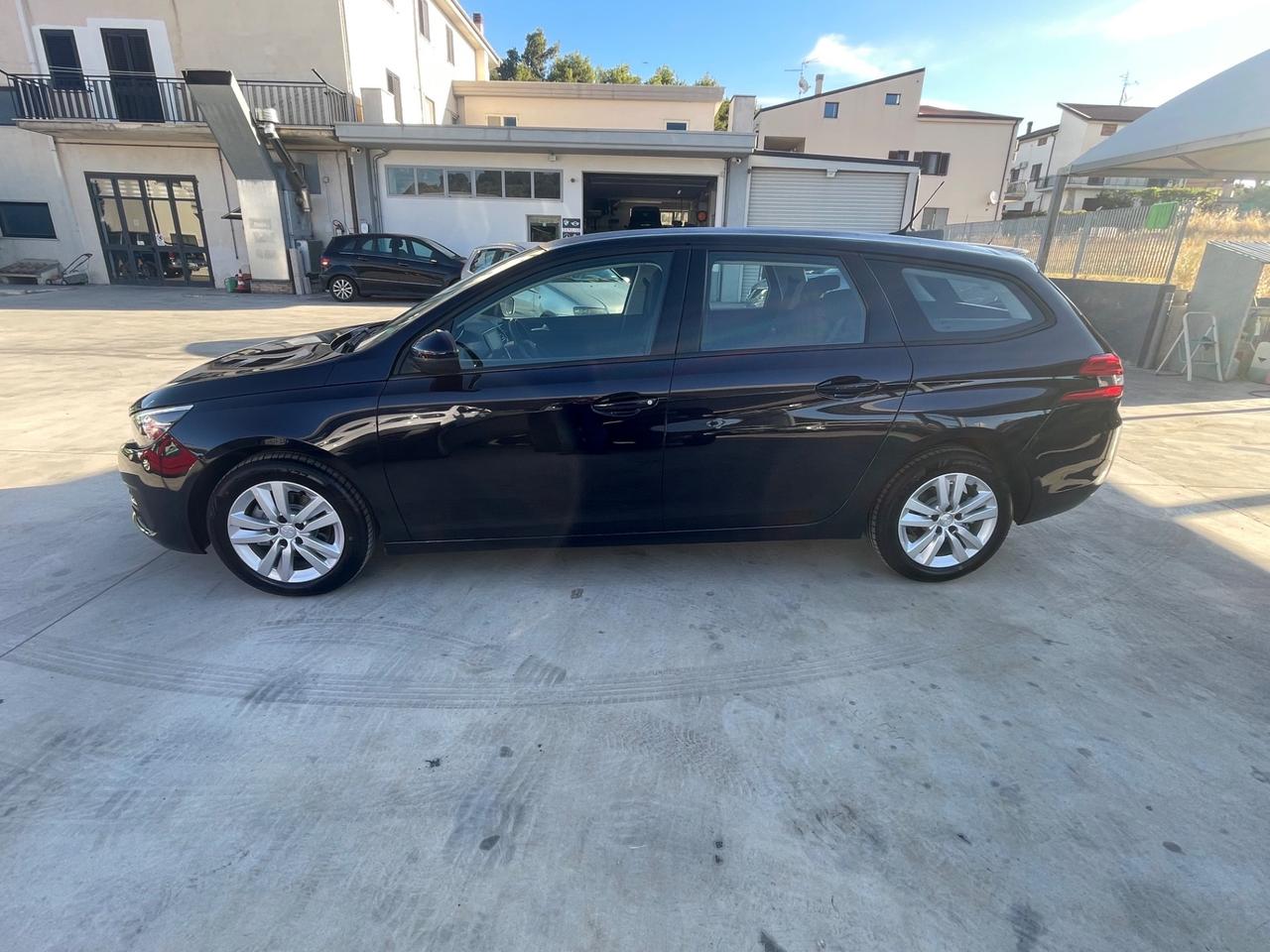 Peugeot 308 BlueHDi 130 S&S EAT8 SW Business