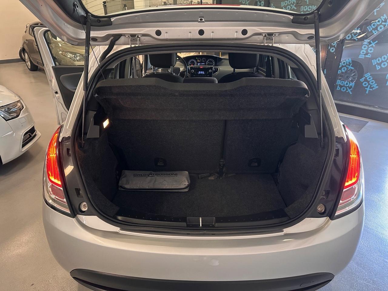 LANCIA YPSILON 1.2 BENZINA