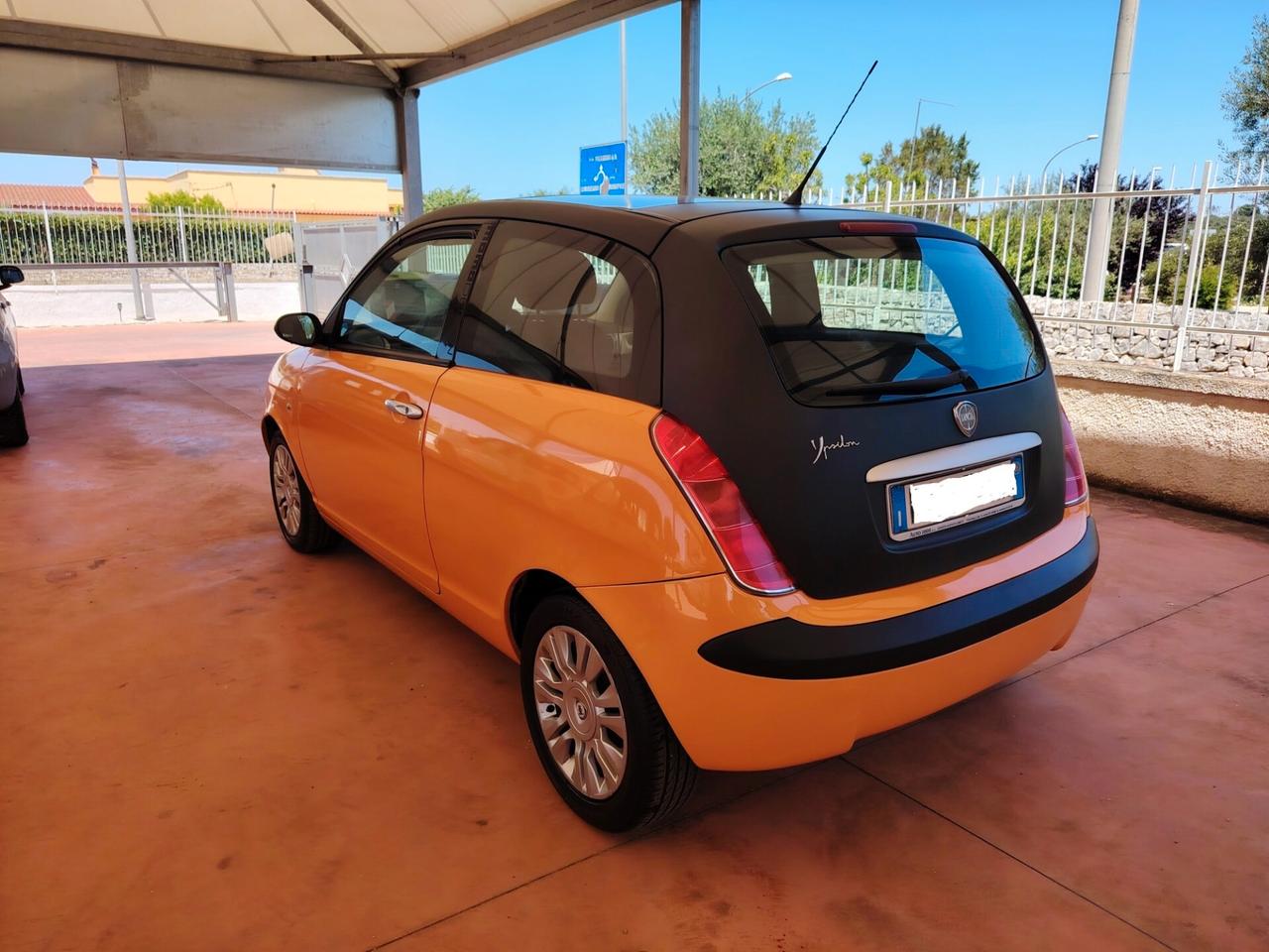 Lancia Ypsilon 1.2 fire Momo Design benzina + gpl