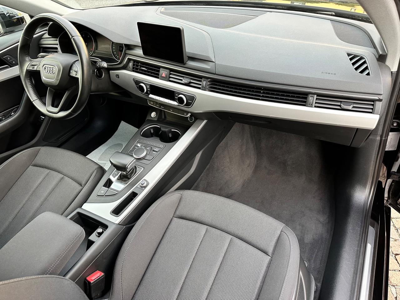 Audi A4 Avant 35 TDI S tronic Business Sport