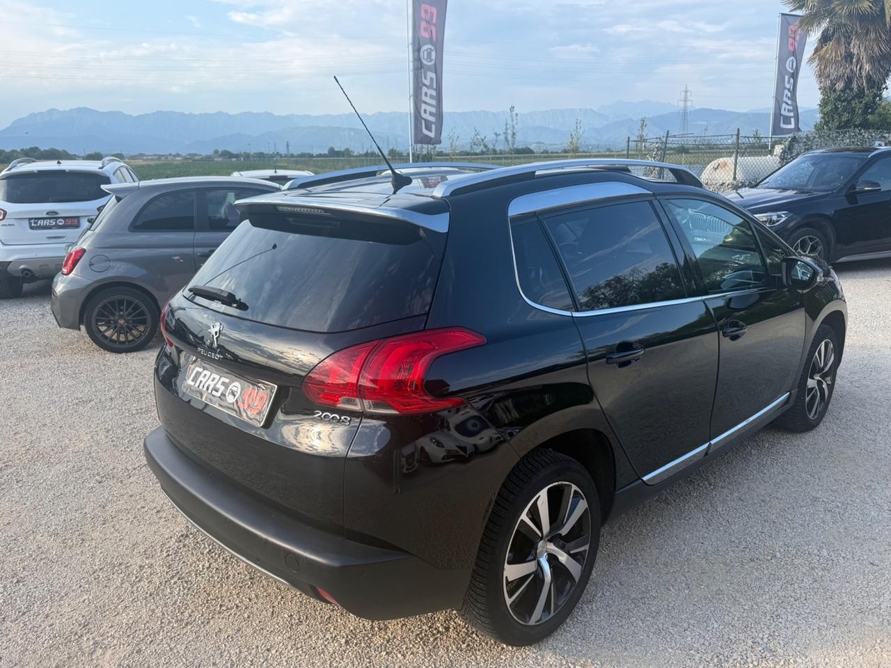 Peugeot 2008 BlueHDi 100 Allure
