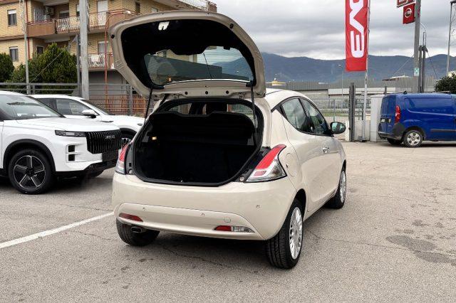 LANCIA Ypsilon 1.2 69 CV 5 porte GPL Ecochic Gold