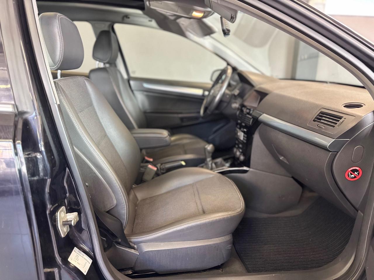 Opel Astra 1.7 CDTI 101CV 5 porte Cosmo