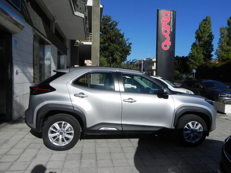 Toyota Yaris Cross 1.5 Hybrid 5p. E-CVT Active *PACK BUSINESS*