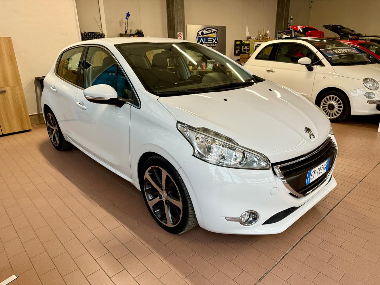 Peugeot 208 1.6HDi 120cv Euro6