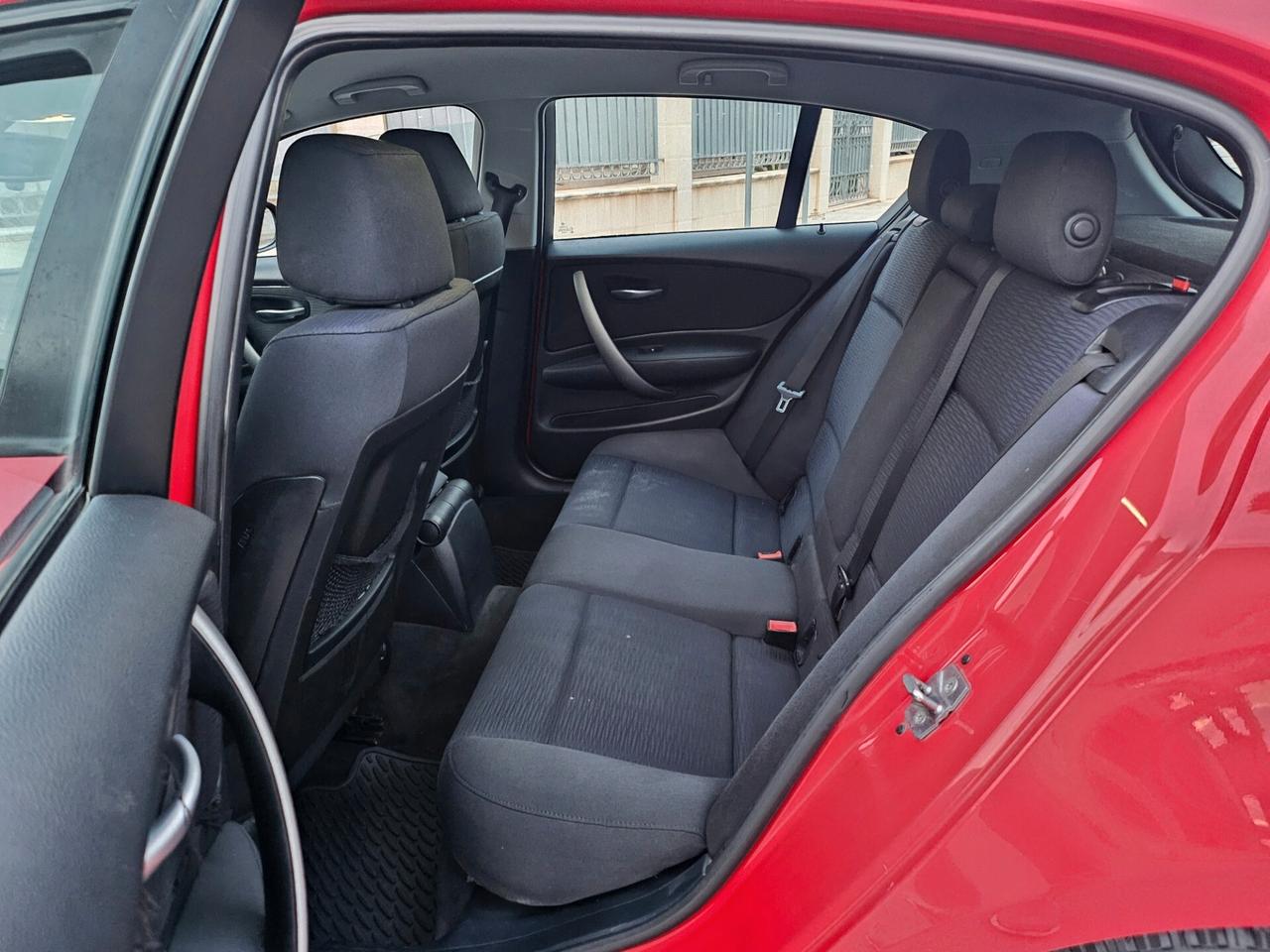 Bmw 116d 5p. serie 1 Urban 2.0d 116cv