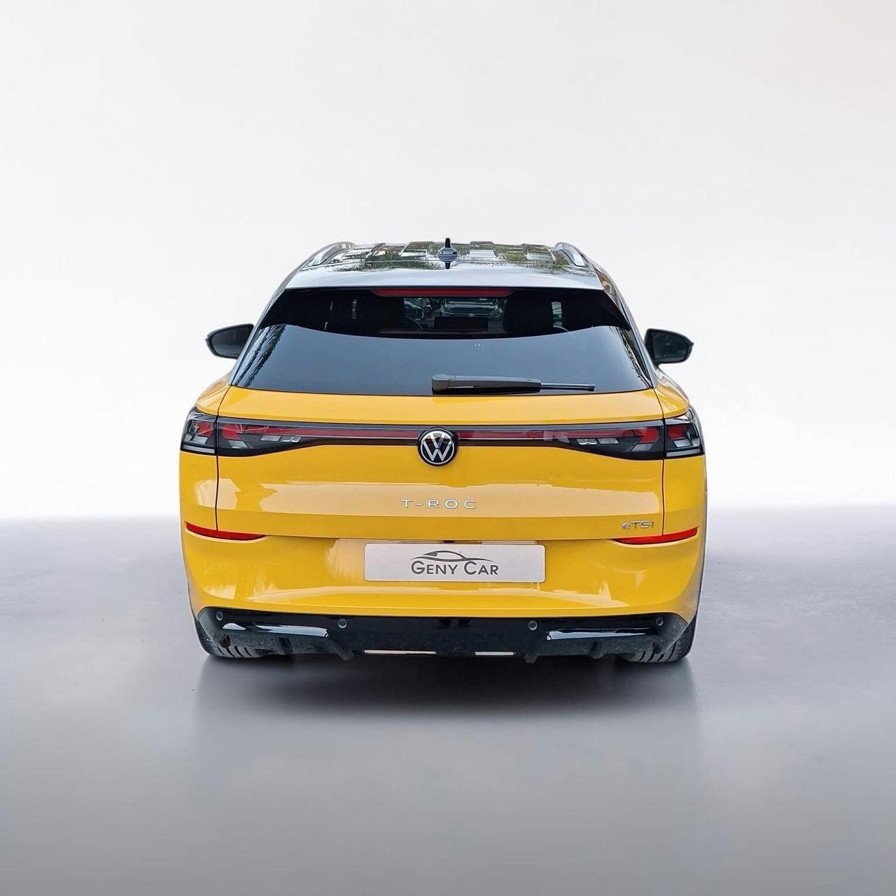VOLKSWAGEN NEW T-ROC 1.5 eTSI R-LINE ACT 150CV DSG