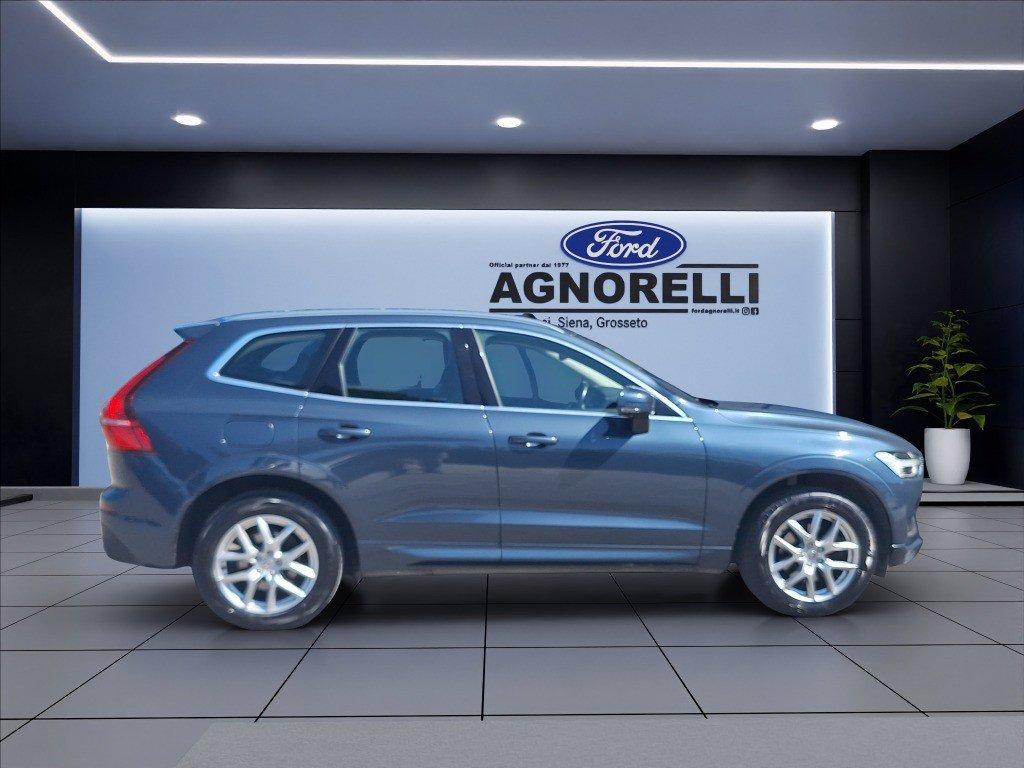 VOLVO XC60 2.0 d4 Momentum auto my20 del 2020