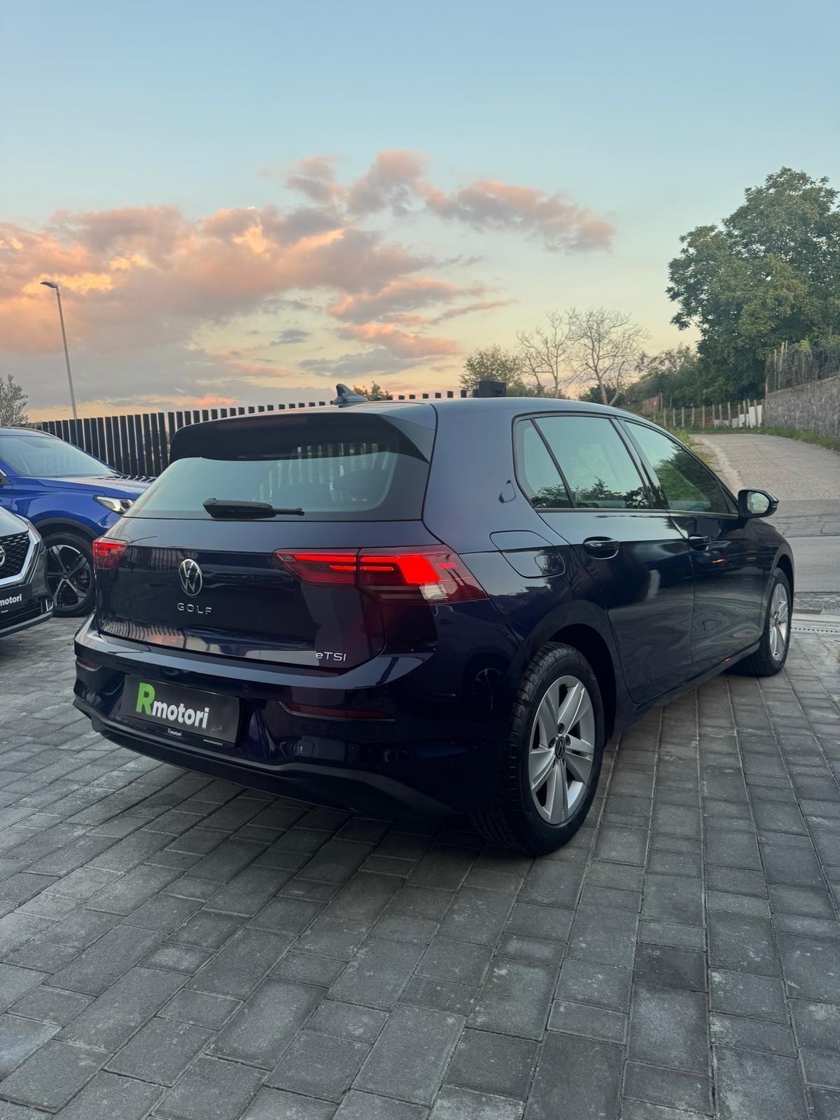 Volkswagen Golf 1.0 eTSI EVO DSG Life
