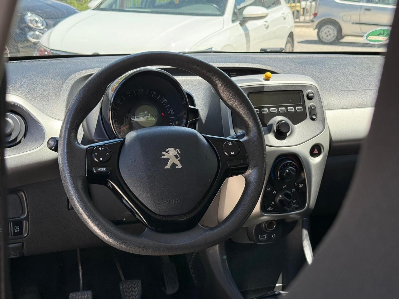 Peugeot 208 1.2 VTi Active – 02/2016 – 132.000 km – GARANZIA 12 MESI