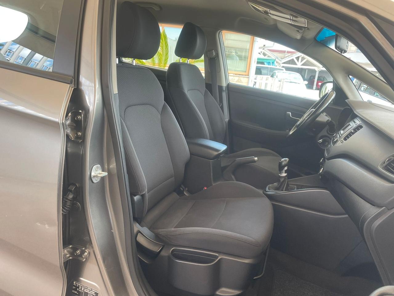 Kia Carens 1.7 CRDi 115 CV Cool