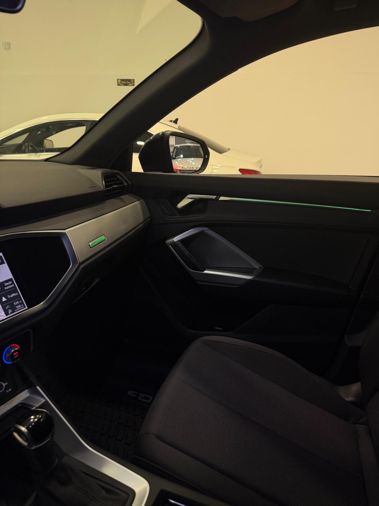 Audi Q3 35 TDI quattro Business Advanced