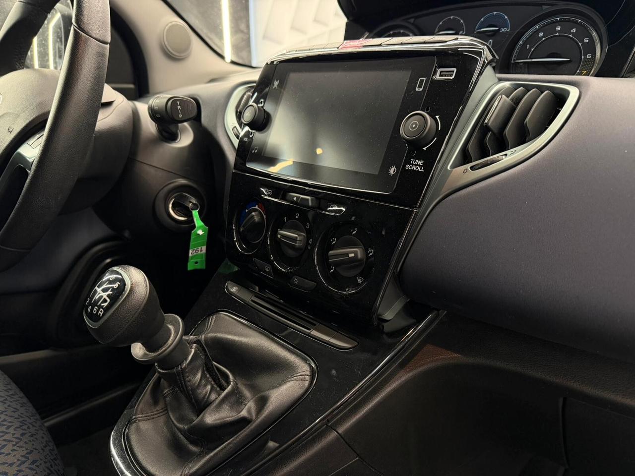 Lancia Ypsilon 1.0 FireFly Hybrid Platino-KM CERTIFICATI-PERMUTE-12 MESI GARANZIA