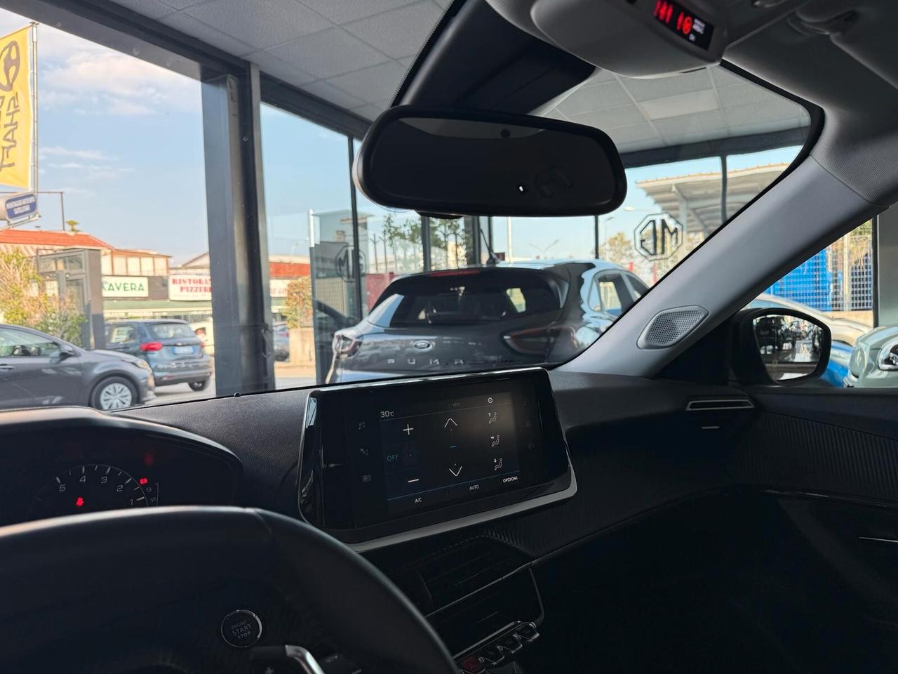 Peugeot 2008 130 S&S EAT8 Allure