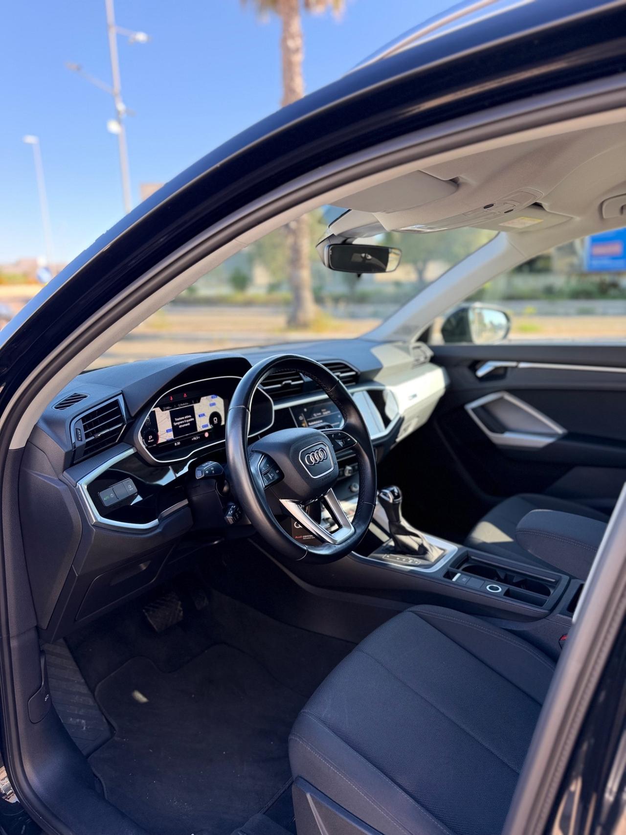 Audi Q3 35 TDI S tronic Business Advanced