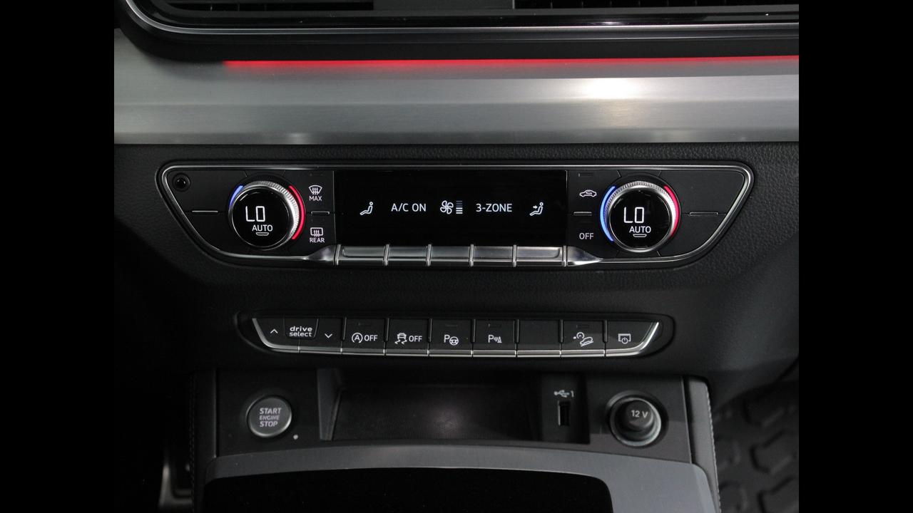 AUDI Q5 II 2020 - Q5 45 2.0 tfsi mhev 12V S line quattro s-tronic