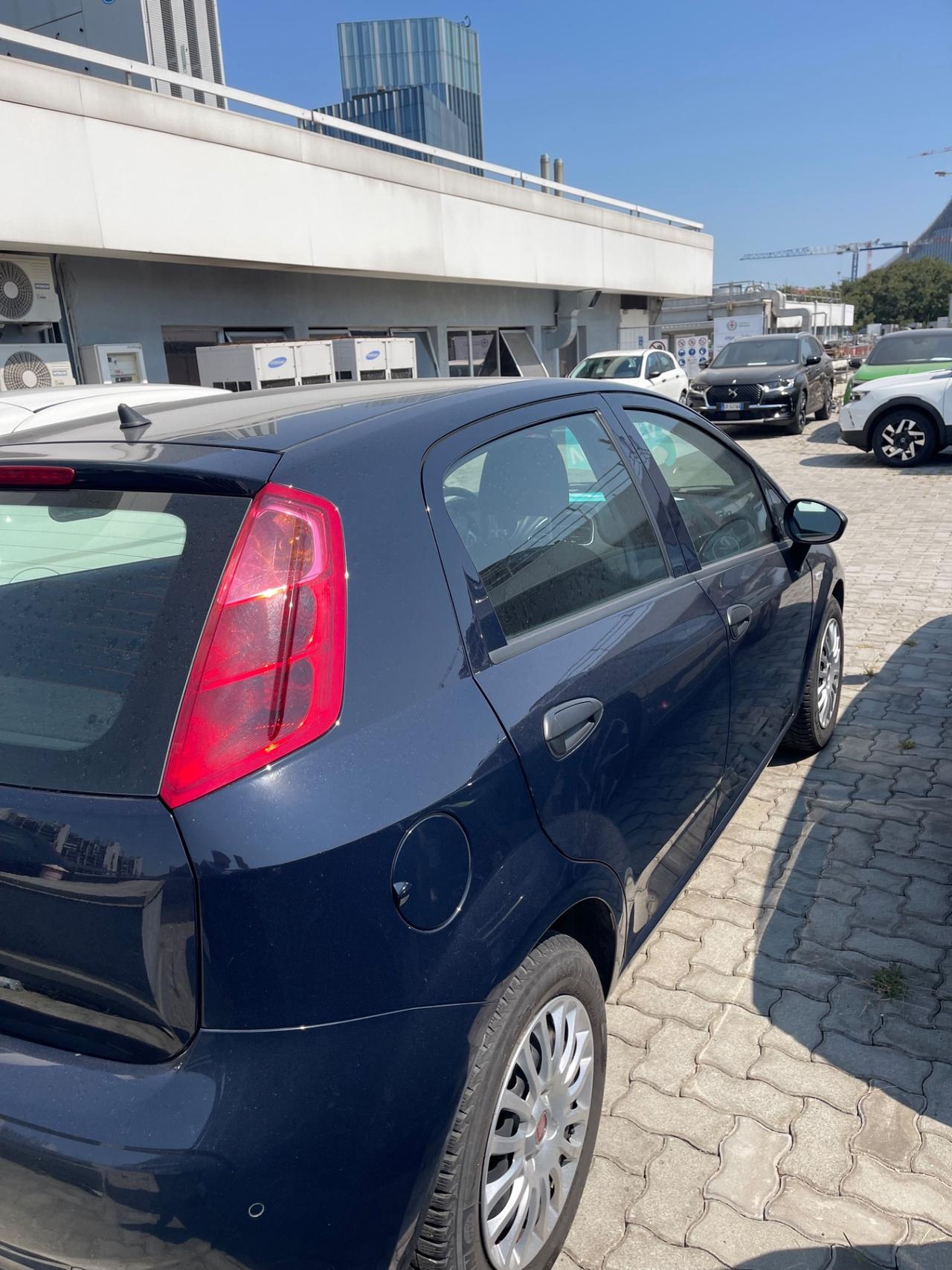 Fiat Punto 1.3 MJT II S&S 95 CV 5 porte Street