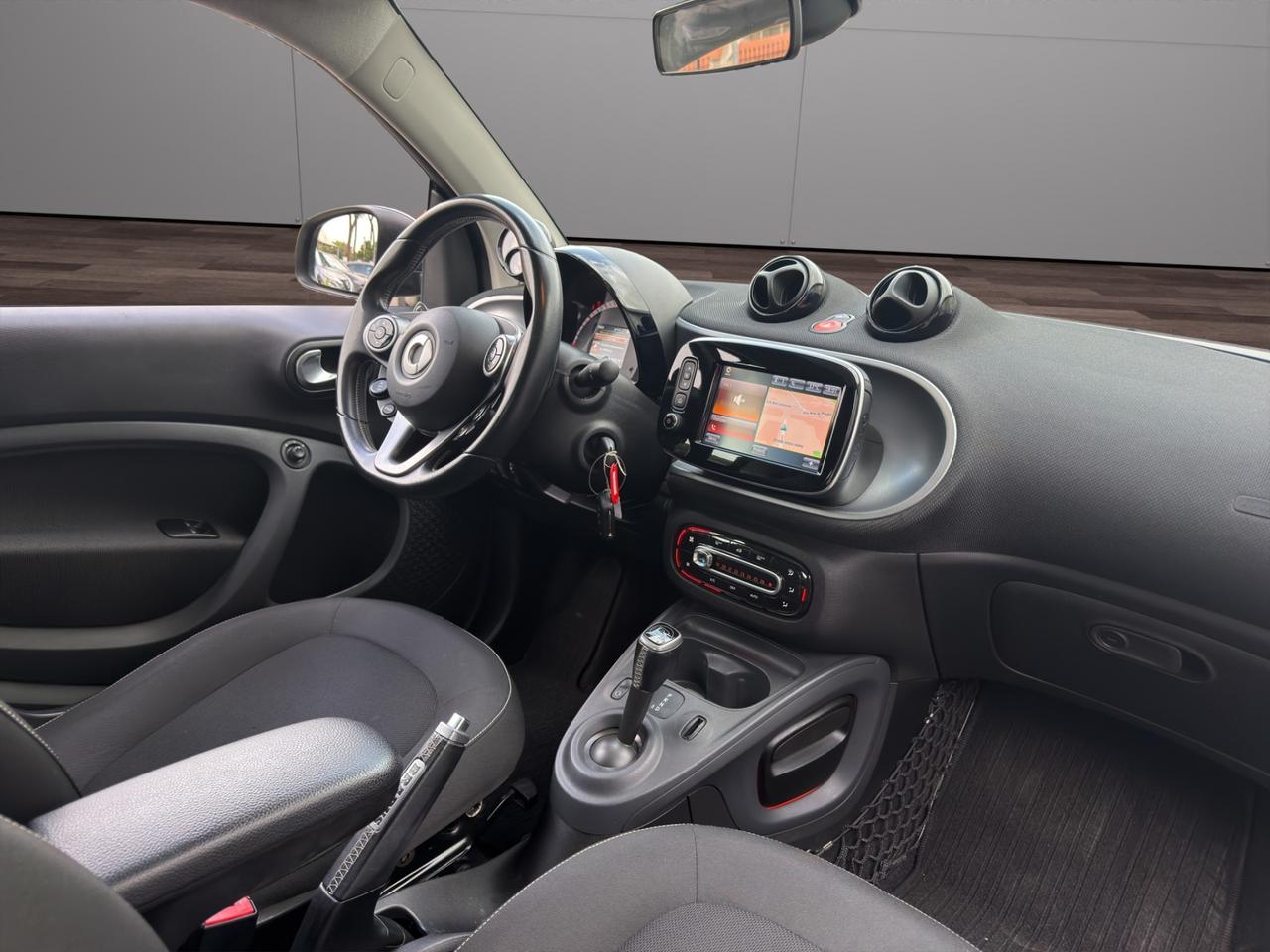 smart forTwo Allestimento BRABUS - Unipro - Promo Finanziamento - Tetto panoramico - LED - Schermo