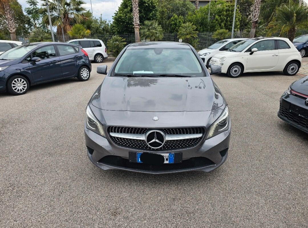 Mercedes-benz CLA 180cdi NAVI/XENO LED/MANUALE