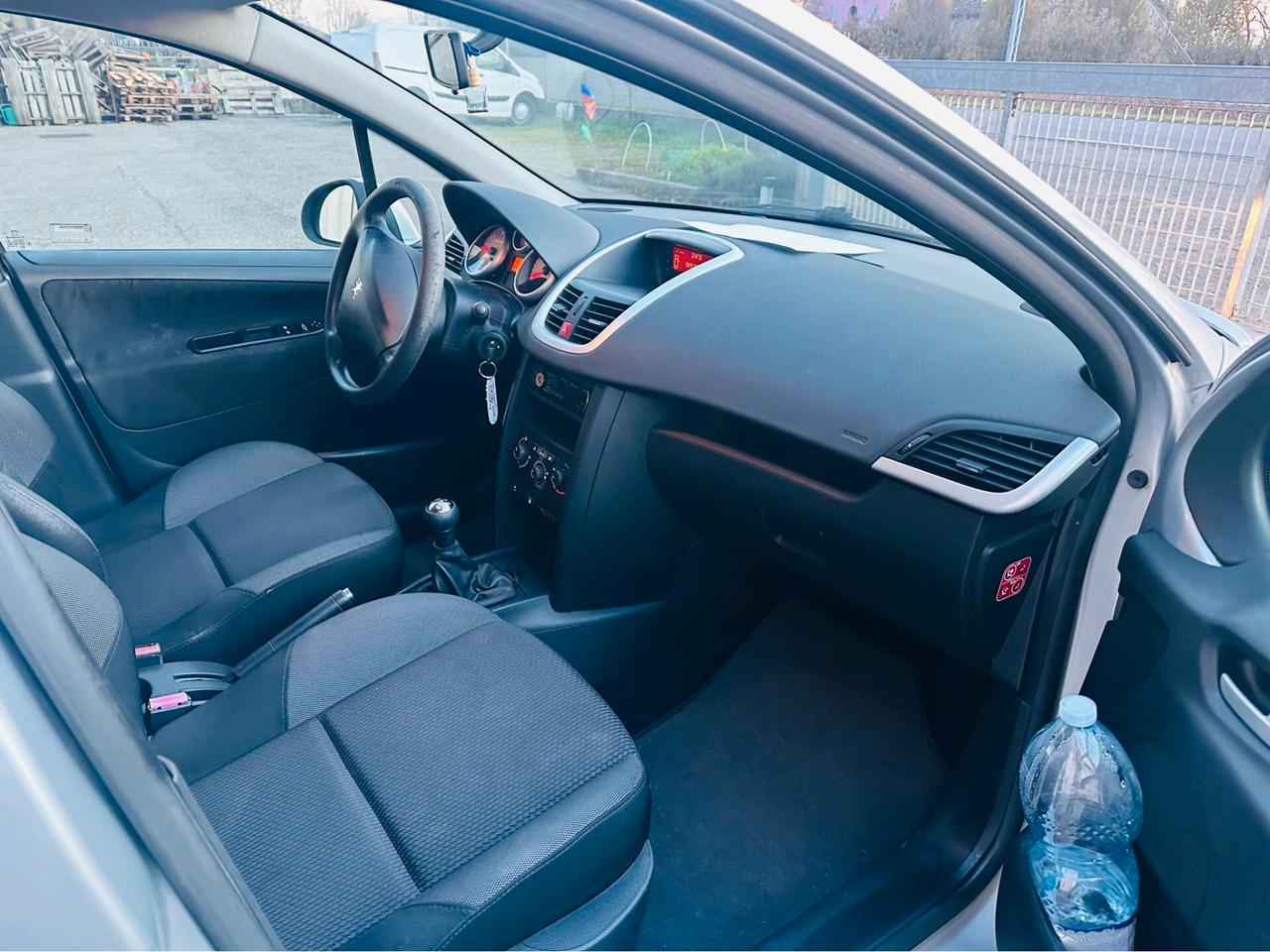 Peugeot 207 1.4 HDi 70CV FAP 5p. XS