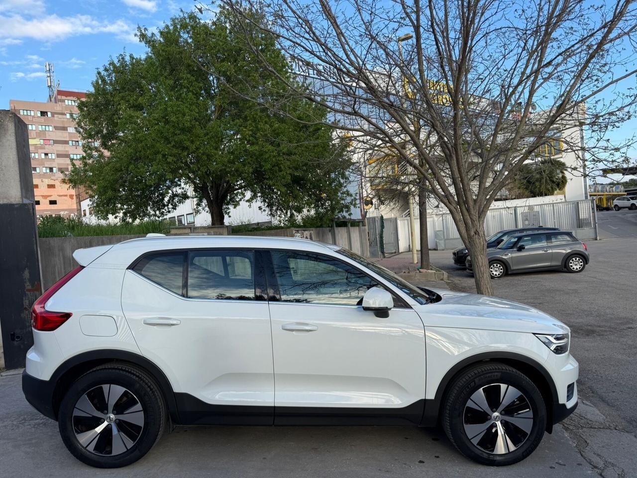 VOLVO XC40 T4 Plug-in Hybrid