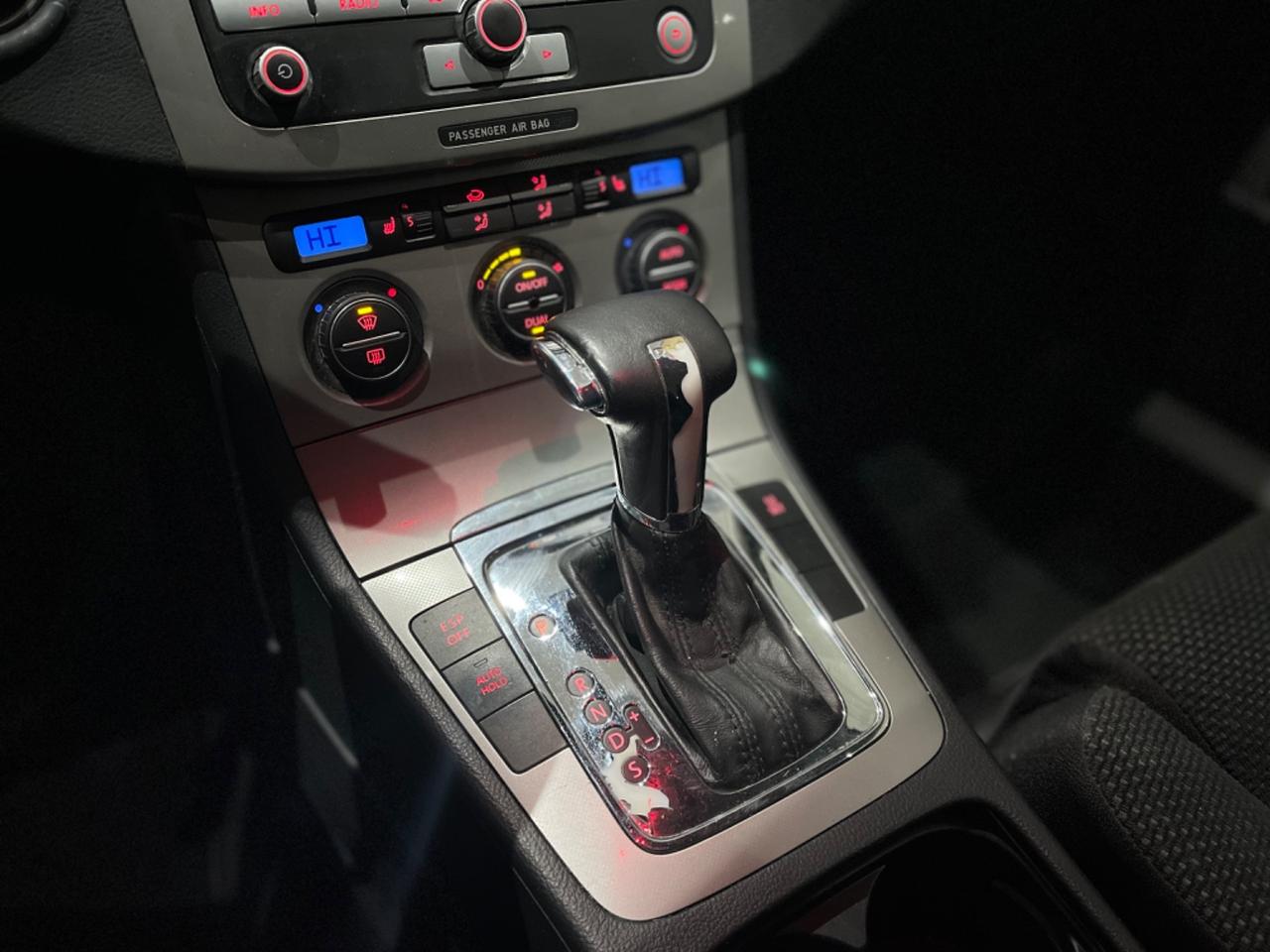 Volkswagen Passat 2.0TDI DSG Highline LEGGI BENE