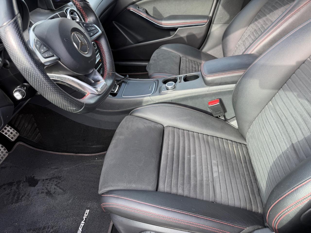 Mercedes-benz GLA 200 d Automatic Premium pacchetto AMG