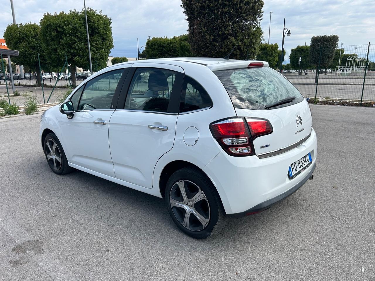 Citroen C3 BlueHDi 75 Live Edition dic/2016 full da vetrina