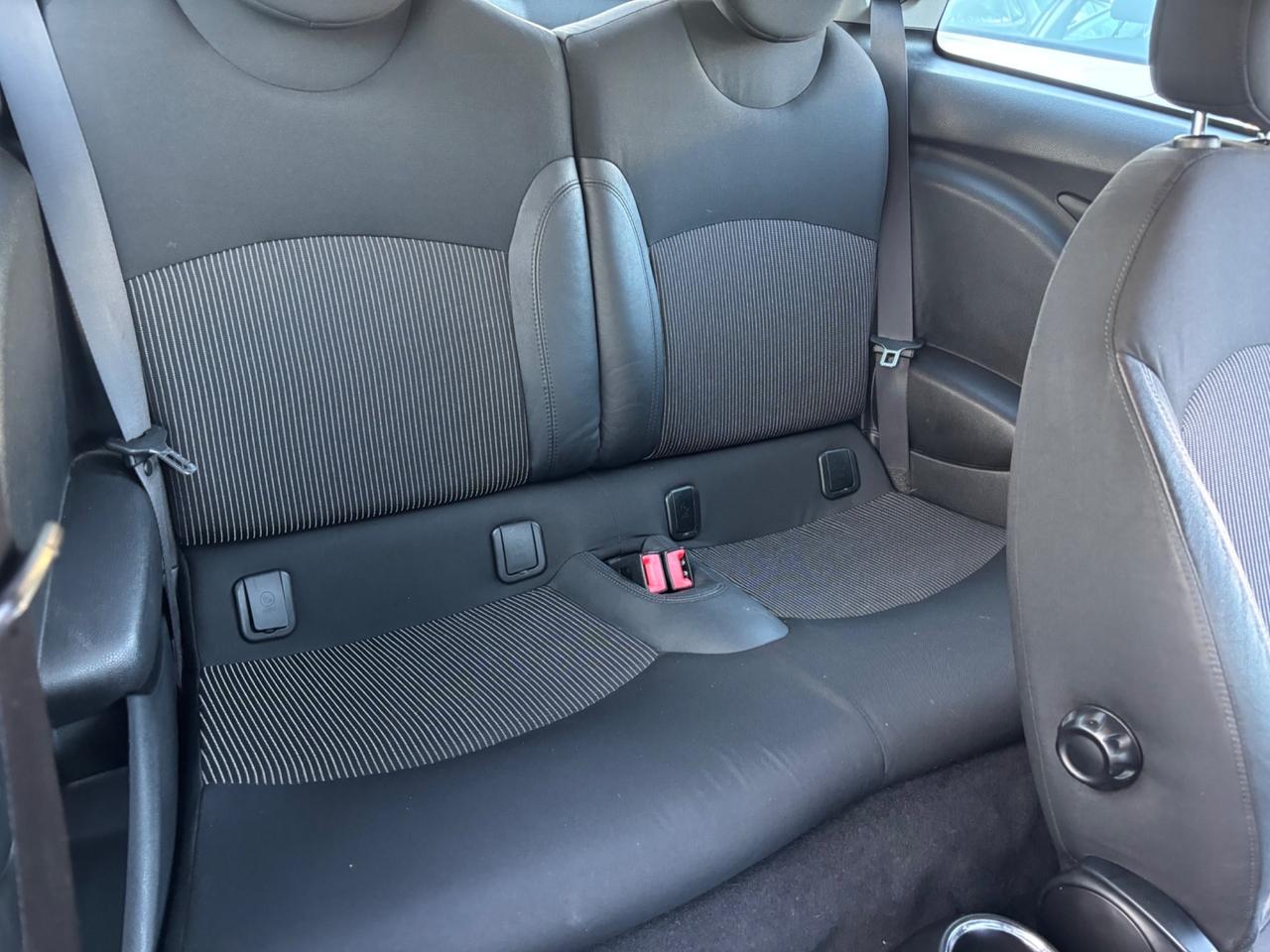 MINI COOPER D 1.6 109CV 130.000KM