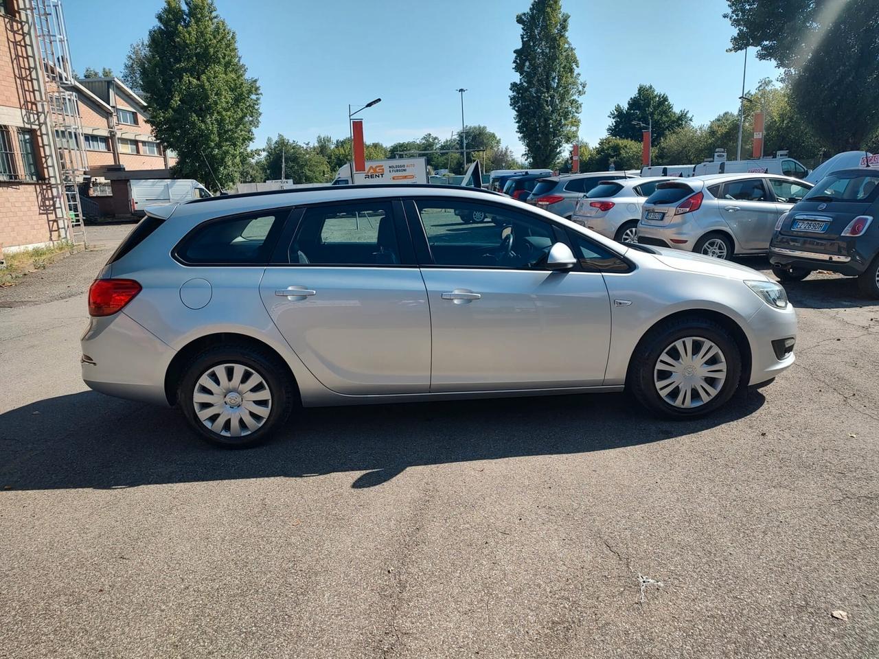 Opel Astra 1.4 140CV Sports Tourer Cosmo, BENZINA\GPL CON SCADENZA 2035, OK NEOPATENTATI, GARANZIA L.12 MESI