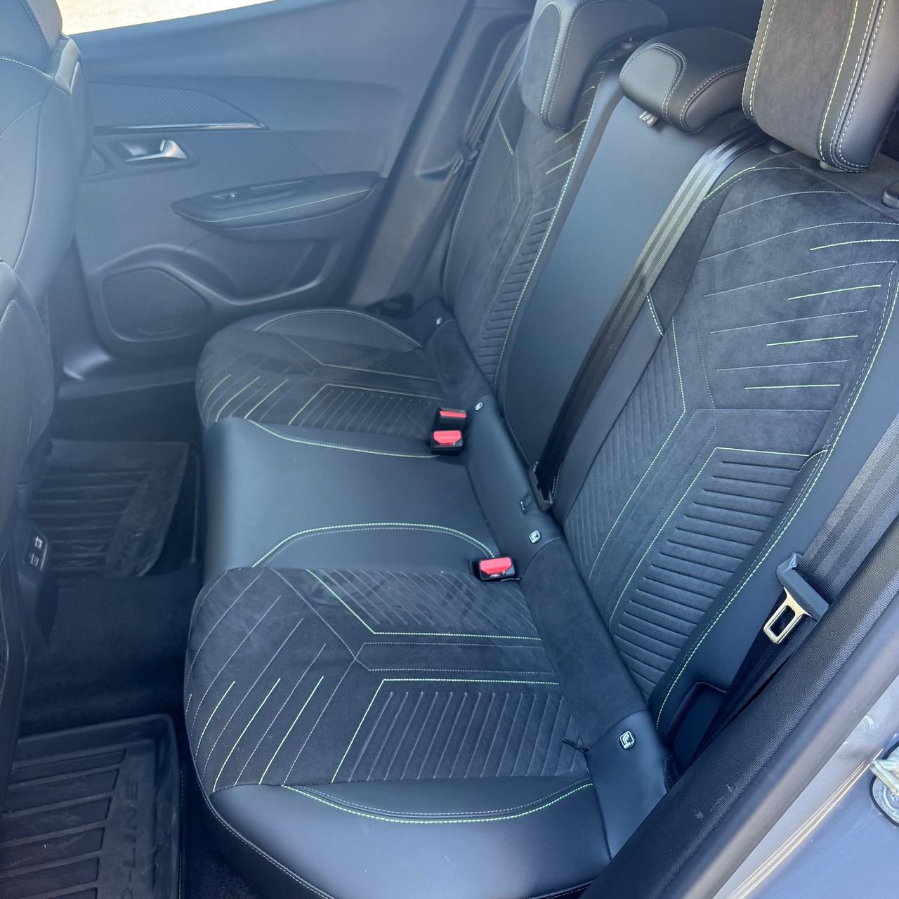 Peugeot 2008 Hybrid GT