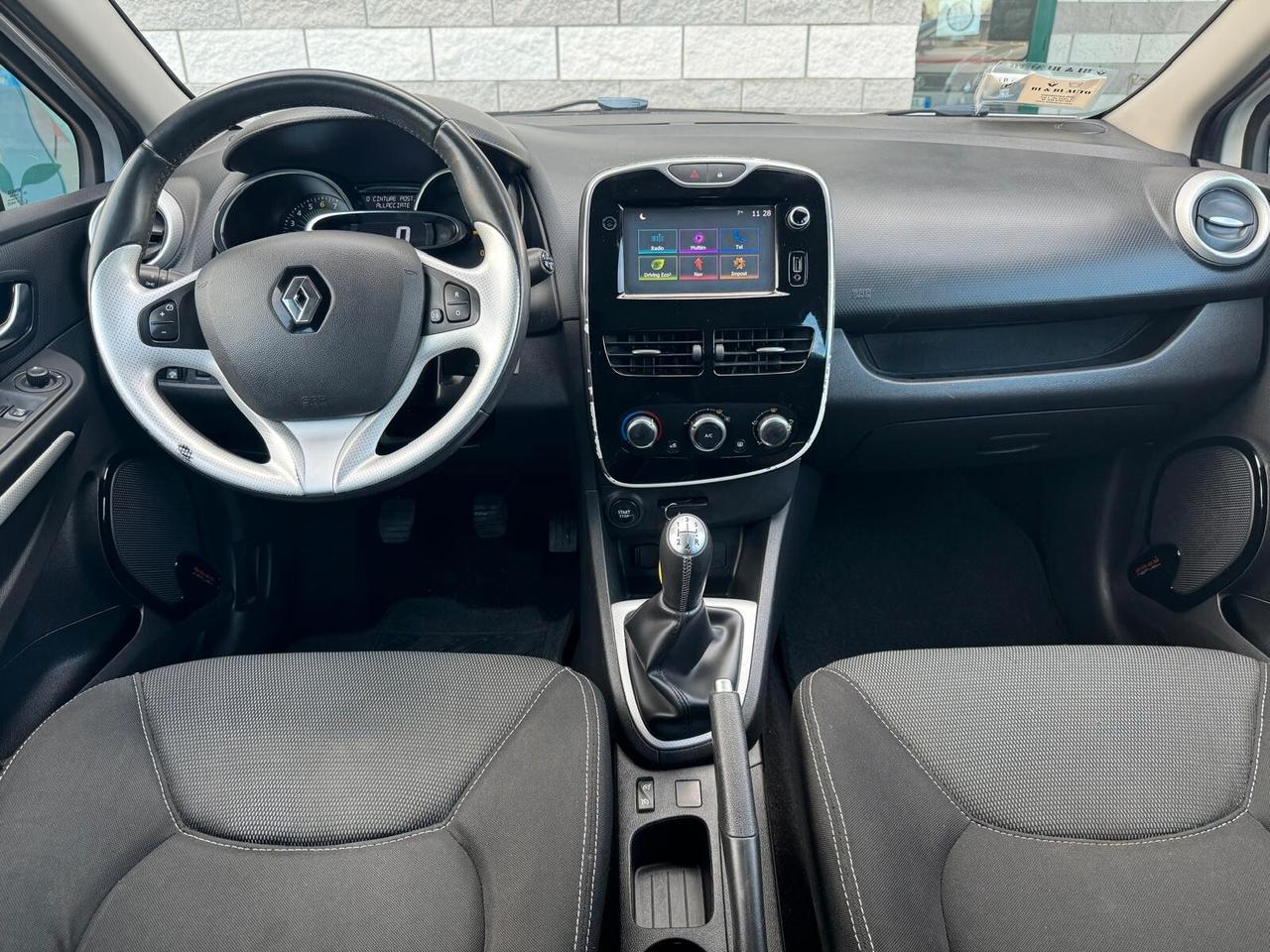 Renault Clio 1.2 75 CV 5 porte Duel