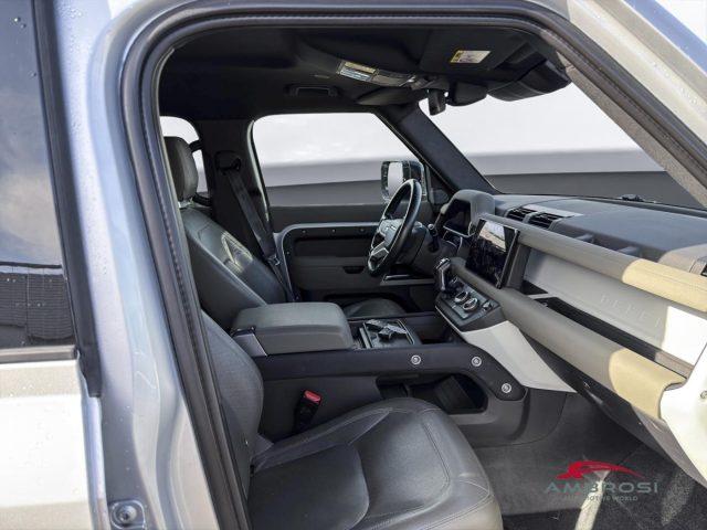 LAND ROVER Defender 110 3.0d i6 mhev SE awd 200cv auto - AUTOCARRO N1