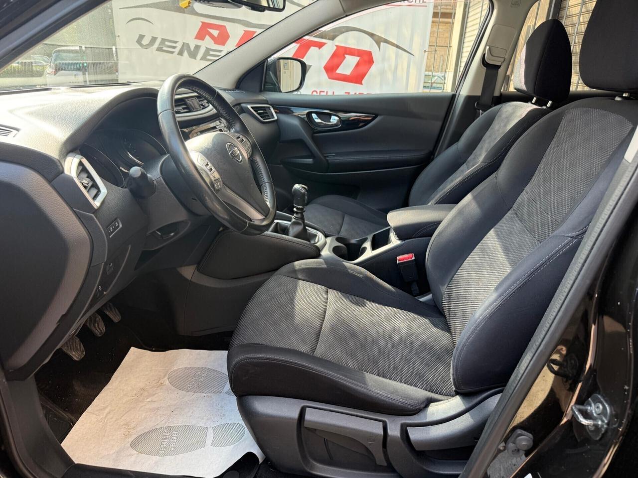 Nissan Qashqai 1.5 dCi TEKNA (GANCIO TRAINO)