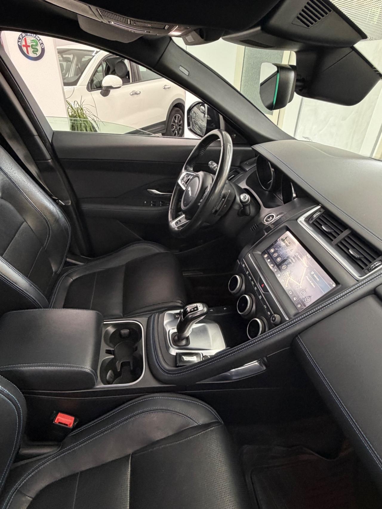 Jaguar E-Pace 2.0D 180 CV AWD aut. R-Dynamic HSE