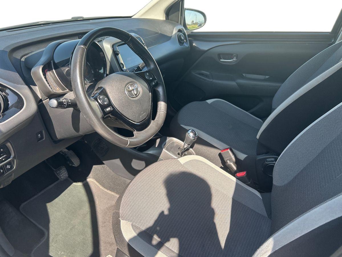 TOYOTA Aygo 2ª serie - Aygo Connect 1.0 VVT-i 72 CV 5 porte x-play